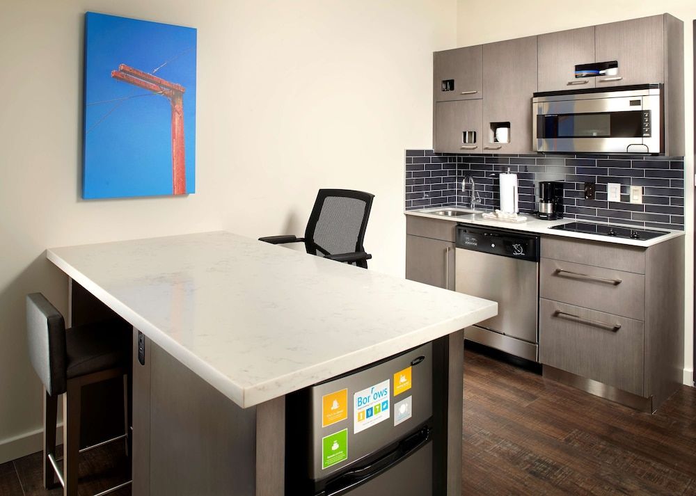 undefined Hyatt House Pittsburgh/Bloomfield/Shadyside 10