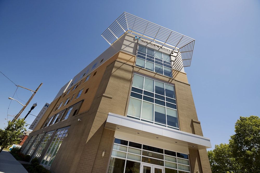 undefined Hyatt House Pittsburgh/Bloomfield/Shadyside 6