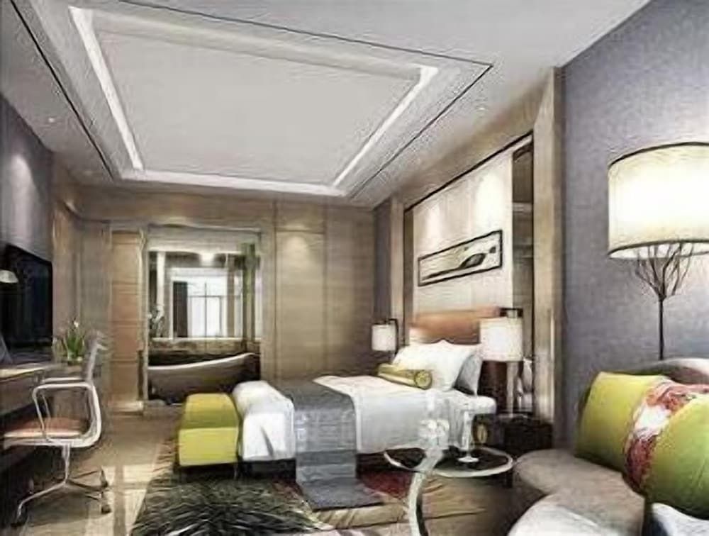Deluxe Suite, 1 King Bed, Smoking
