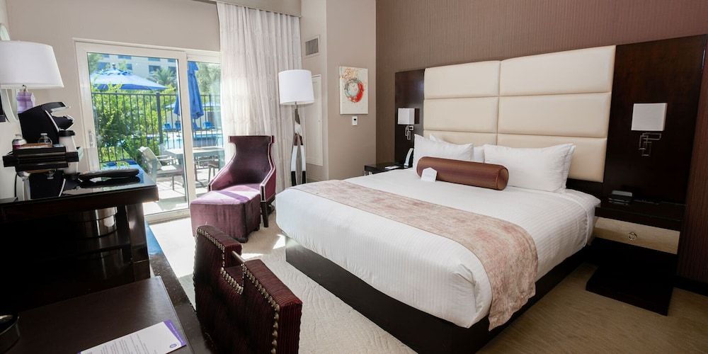 Courtyard Room, 1 King Bed - Adult Only 21+ (Viejas Hotel)