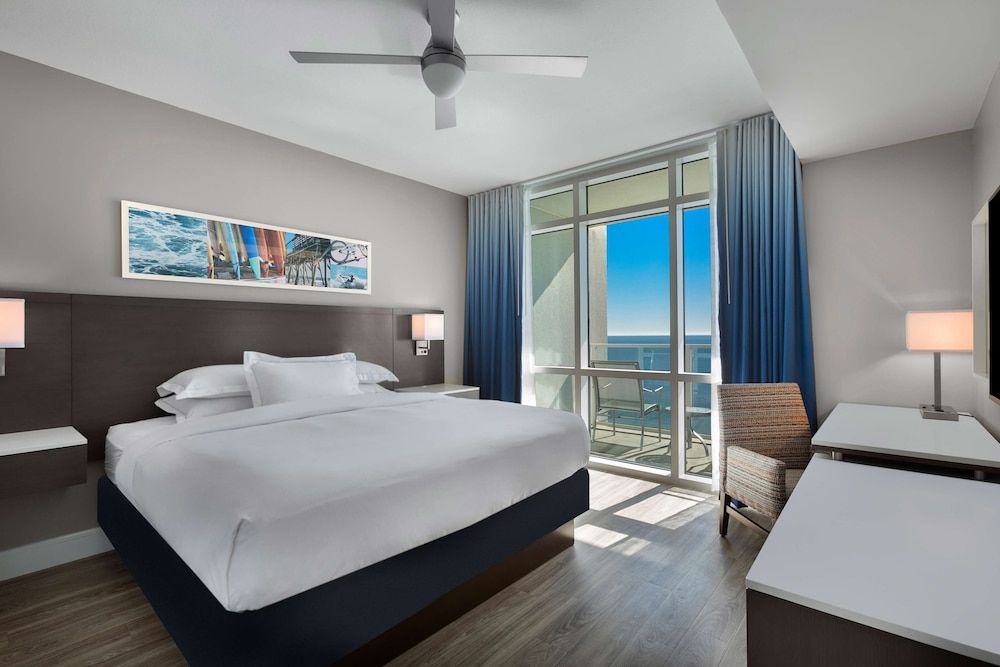 Suite, 2 Bedrooms, Accessible, Oceanfront (Roll-in Shower)