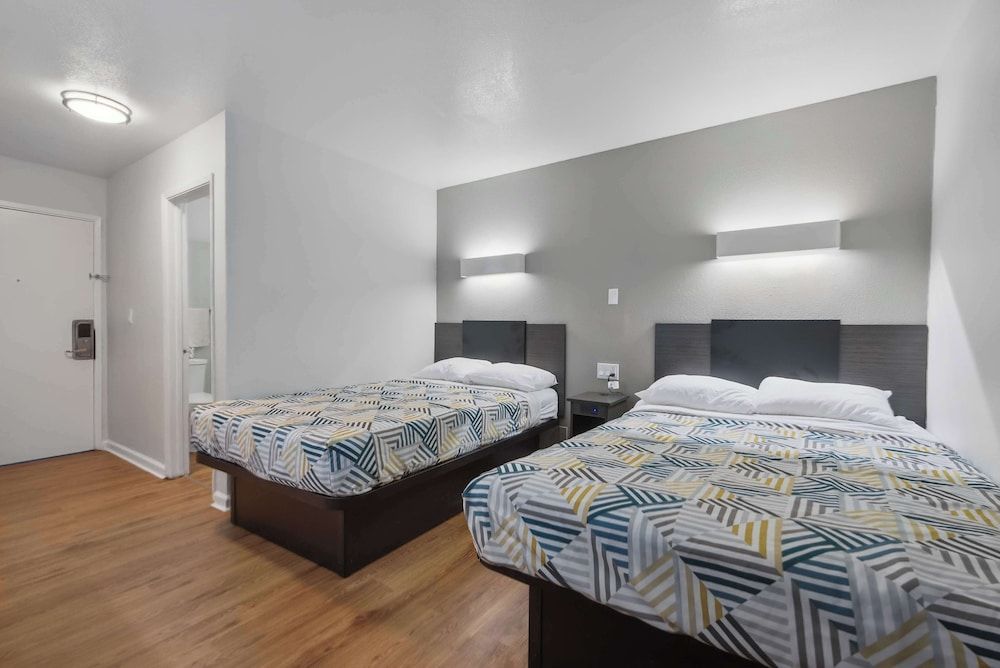 Standard Room, 2 Double Beds, Non Smoking