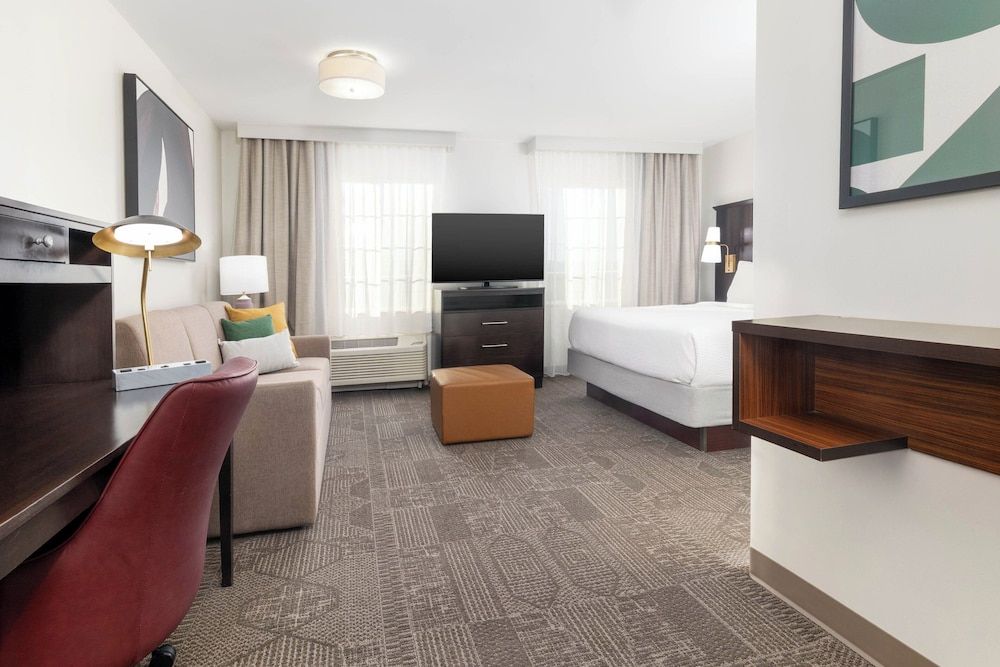 Studio Suite, 1 King Bed, Accessible, Kitchen (Communications)