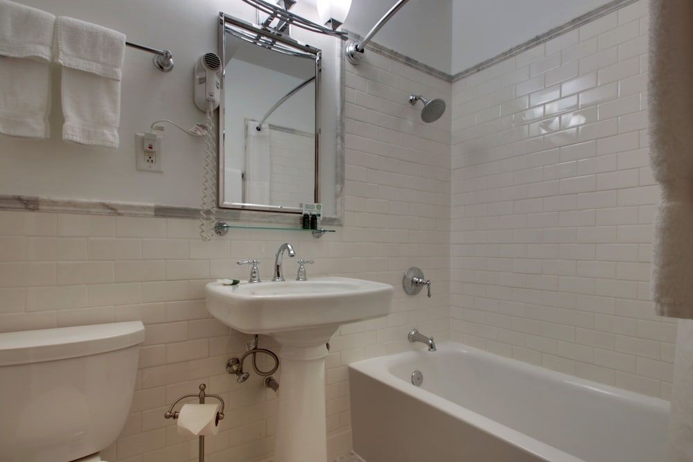 Deluxe Suite, 1 Bedroom, Lake View