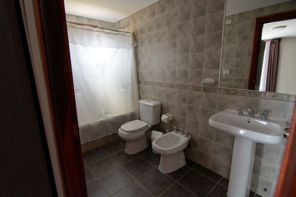 Hosteria Puerto San Julian Standard Triple Room 4