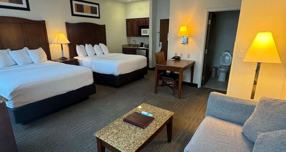 Standard Room, 2 Queen Beds, Non Smoking, Kitchenette