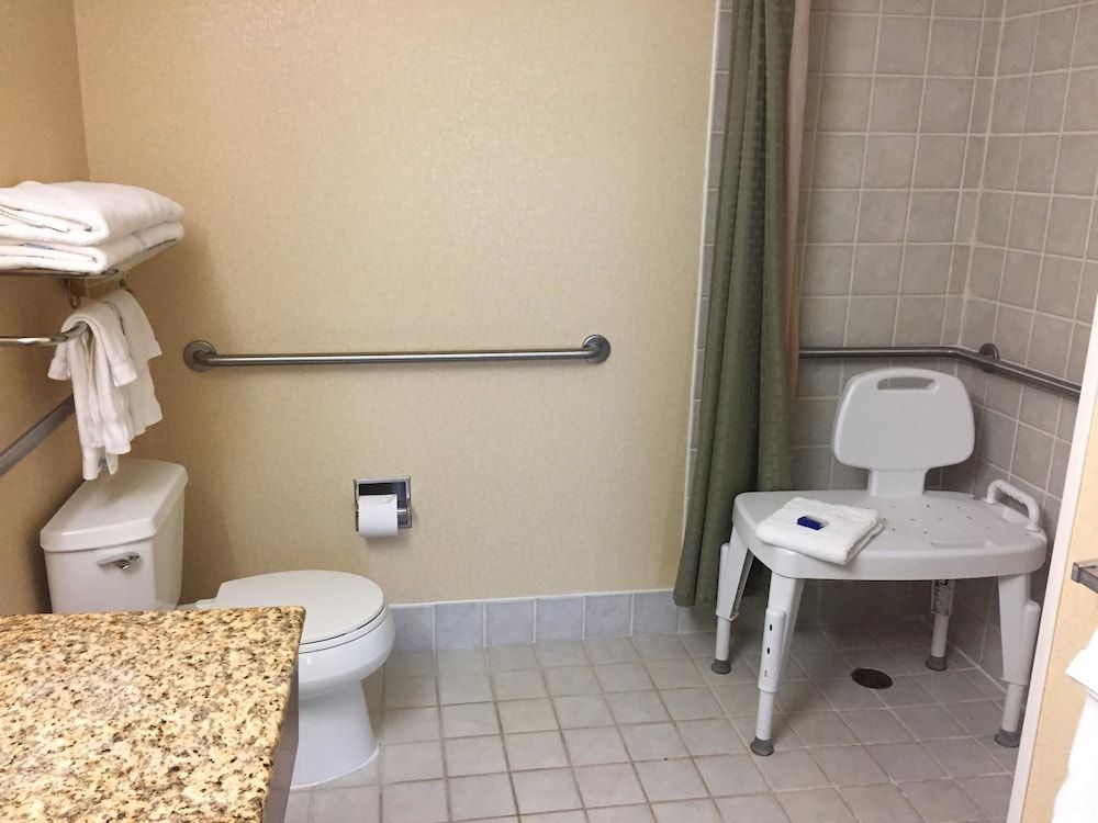 Standard Room, 1 Queen Bed, Accessible, Kitchenette (Walk-in Shower)