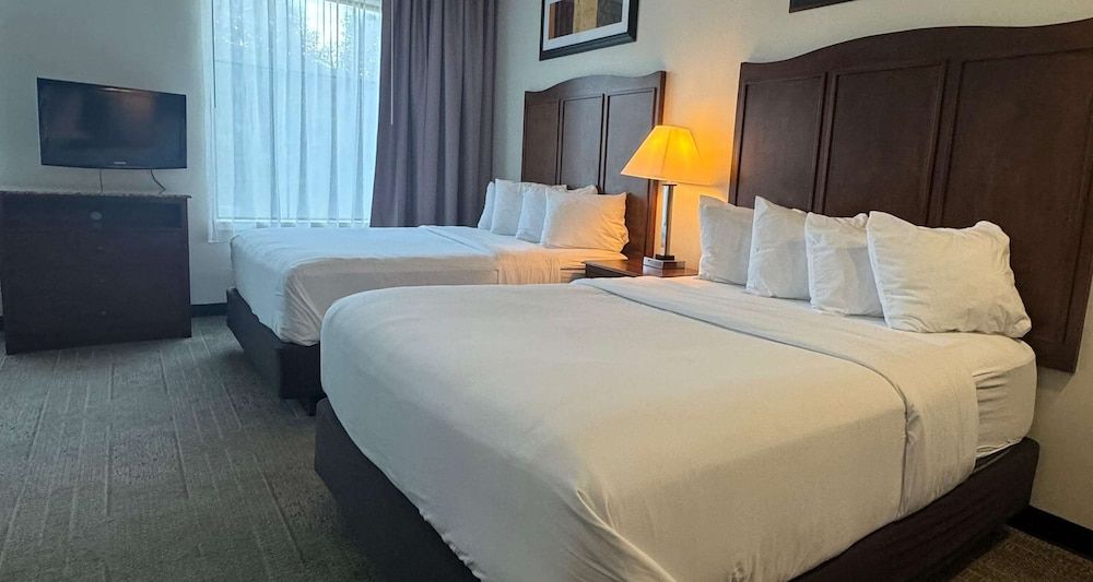Standard Room, 2 Queen Beds, Non Smoking, Kitchenette