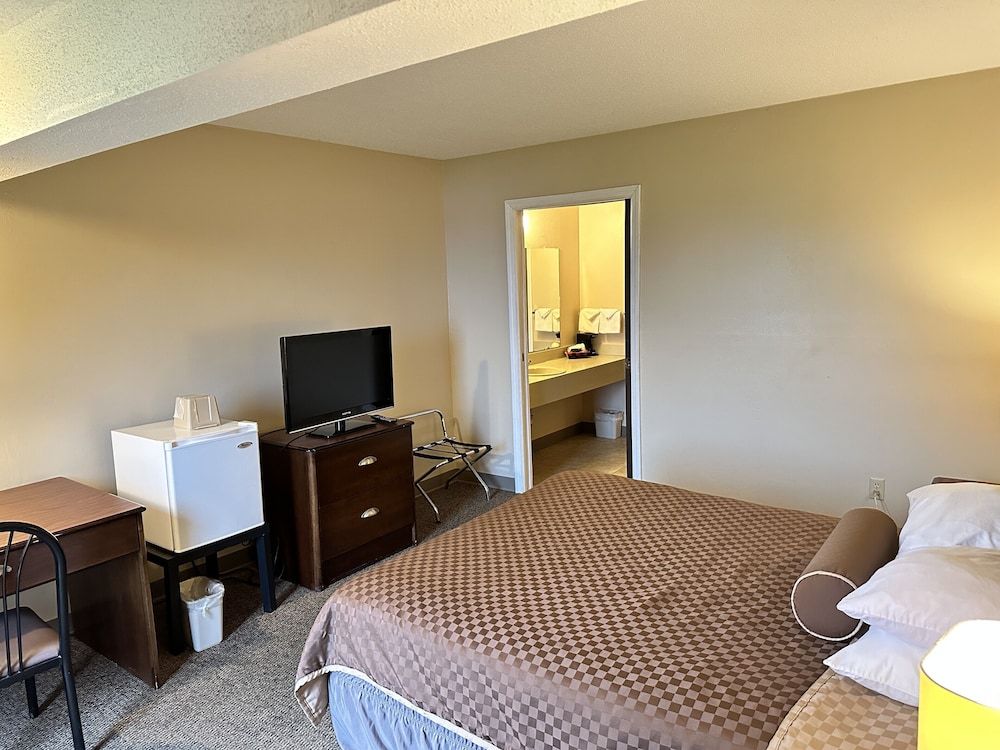 Cedar Hill Lodge Spruce Suite Double Queen Bed, Balcony