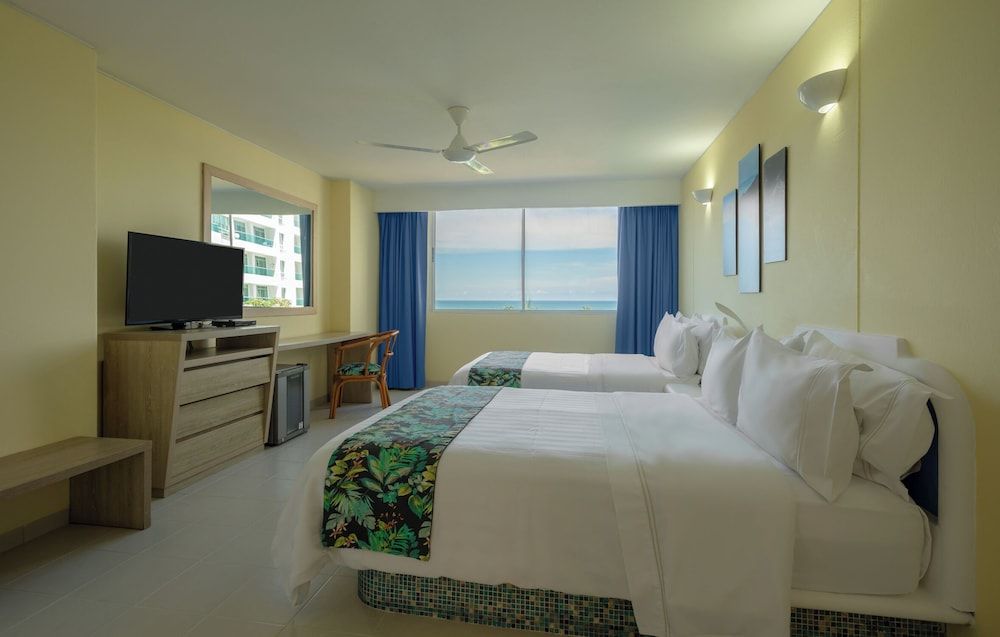 Family Room, 1 Bedroom