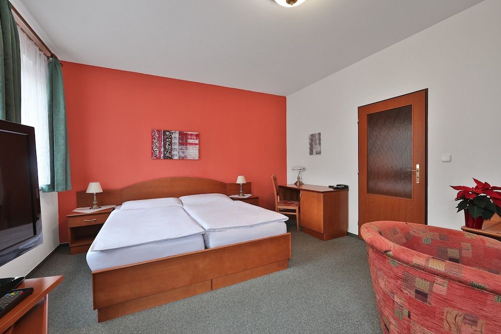 undefined Hotel Attic 3