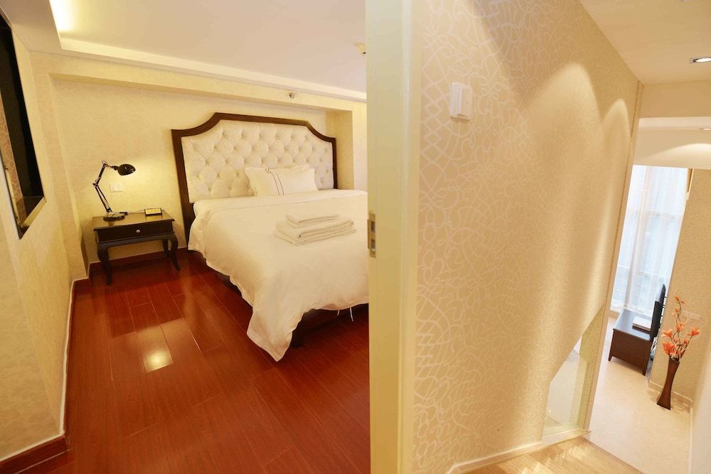 Business Suite, 1 King Bed