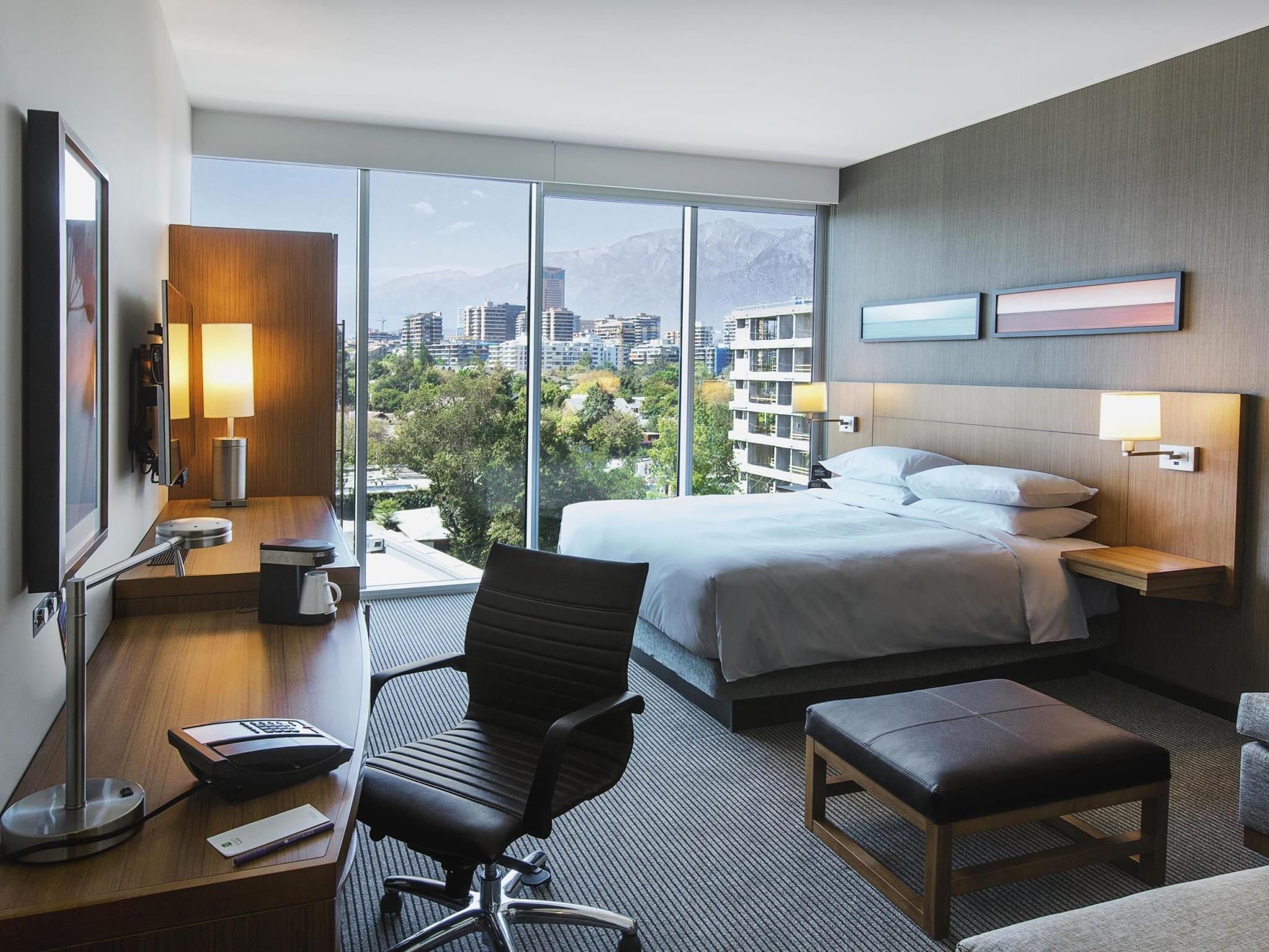 Hyatt Place Two Queens Suite City Or Andes View (with Sofa Bed)