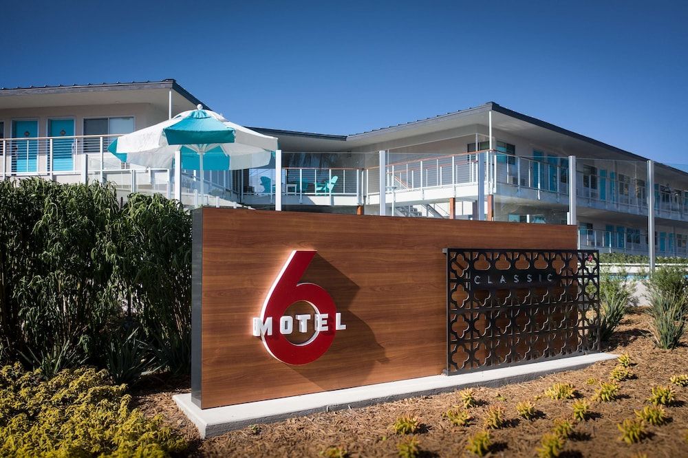 undefined Motel 6 Santa Barbara, CA - Beach 5