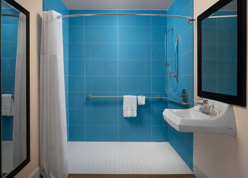 undefined Motel 6 Santa Barbara, CA - Beach 7