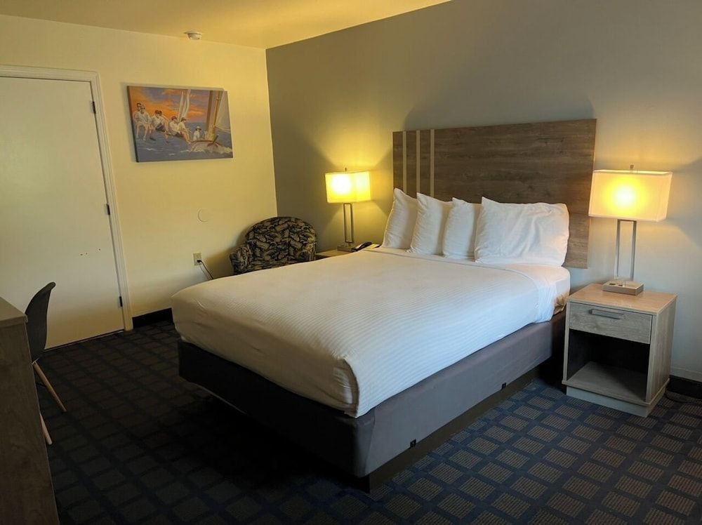 St Michaels Inn Standard Room, 1 Queen Bed 5