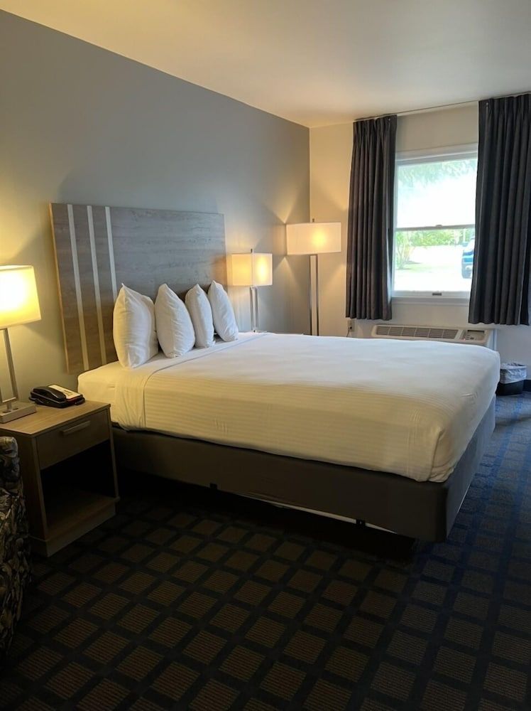 St Michaels Inn Standard Room, 1 Queen Bed 4