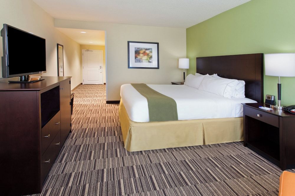 Standard Room, 1 King Bed with Sofa bed (Walk-In Shower)