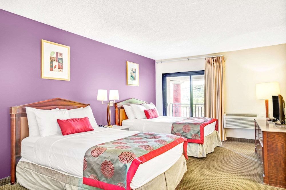 Efficiency, Room, 2 Double Beds, Non Smoking