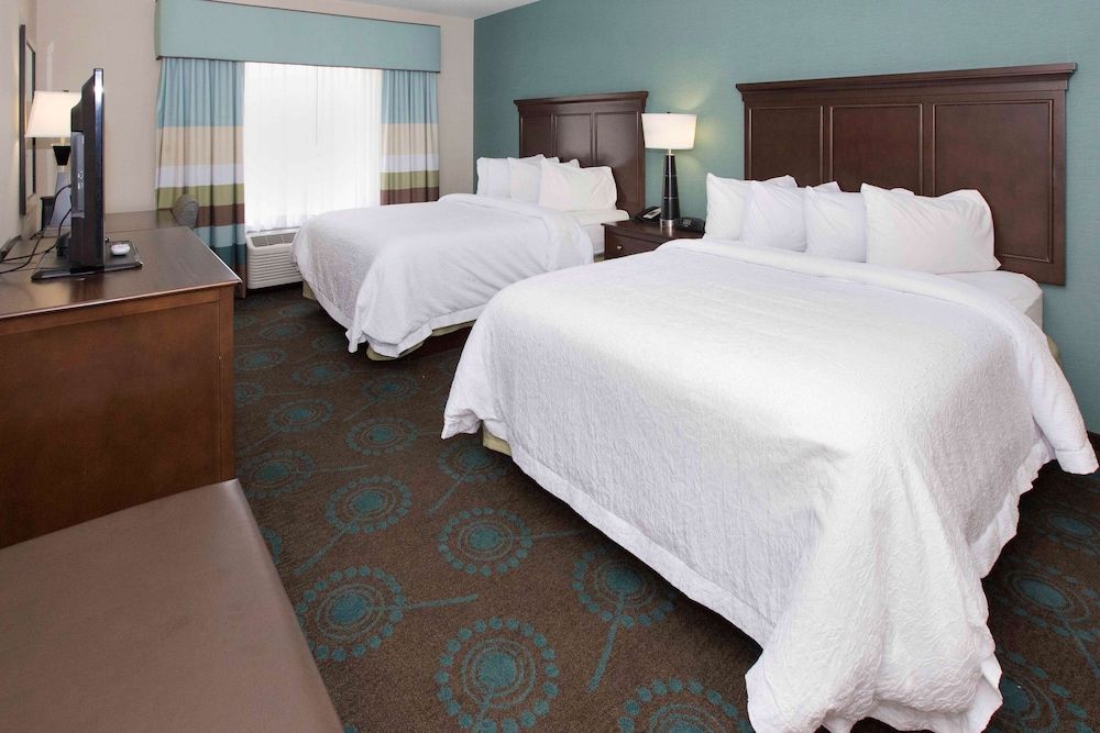 Room, 2 Queen Beds, Accessible, Non Smoking