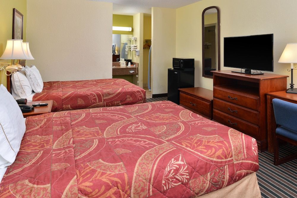 Americas Best Value Inn Dayton Room, 2 Double Beds