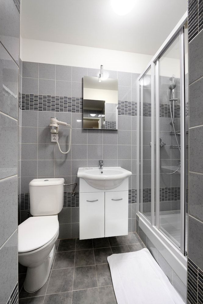 Salvator Superior Apartments Economy Double Room 3