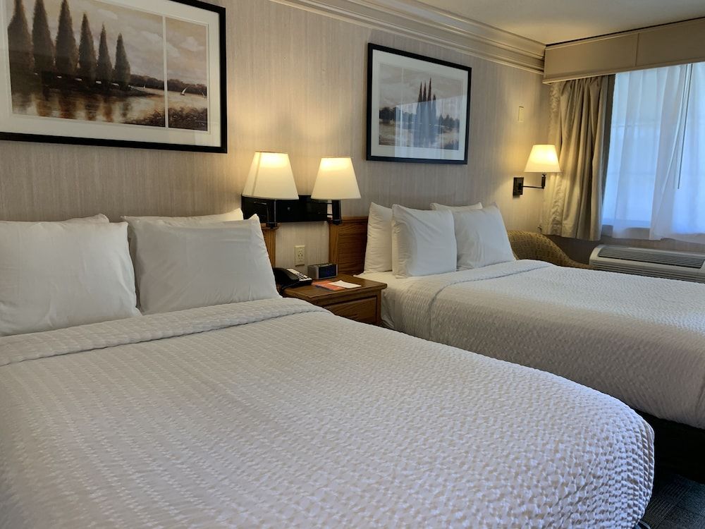 Coachman Inn & Suites Double Room, Ground Floor