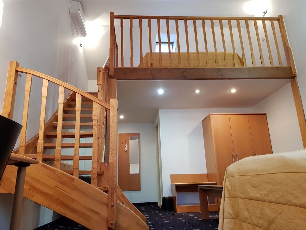 undefined Hotel Máchova 9