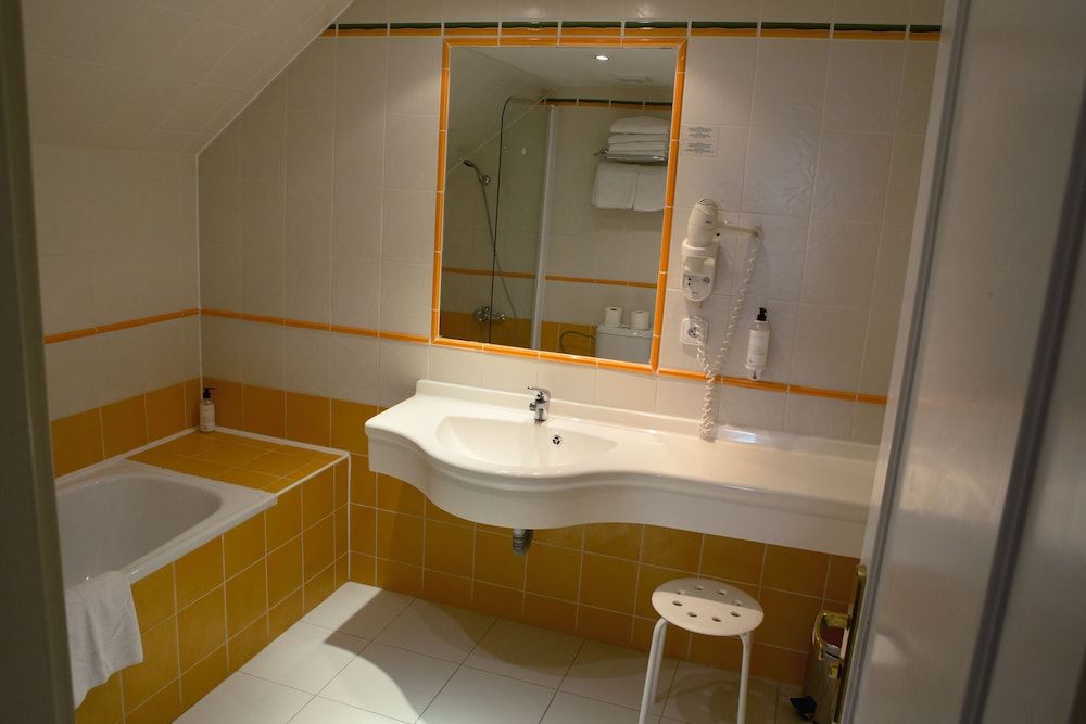 undefined Hotel Máchova 8