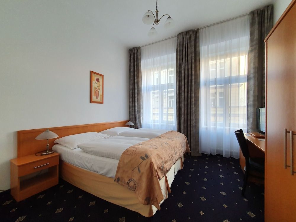 Hotel Máchova Standard Double Room 4