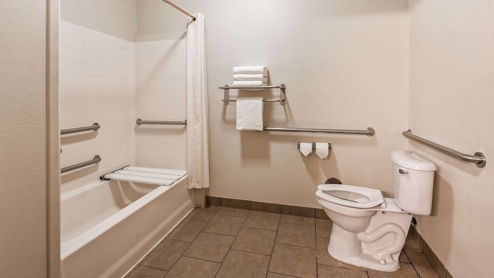Standard Room, 2 Queen Beds, Accessible, Non Smoking