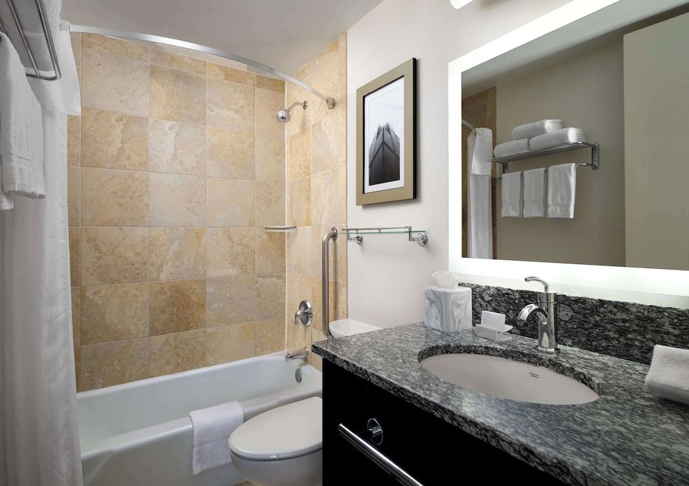 undefined Homewood Suites by Hilton Chicago Downtown/Magnificent Mile 6