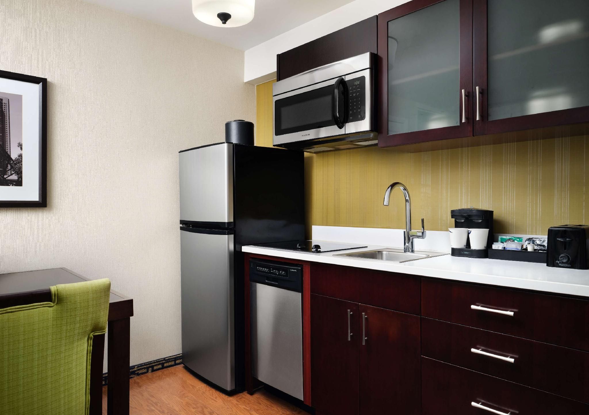 undefined Homewood Suites by Hilton Chicago Downtown/Magnificent Mile 10