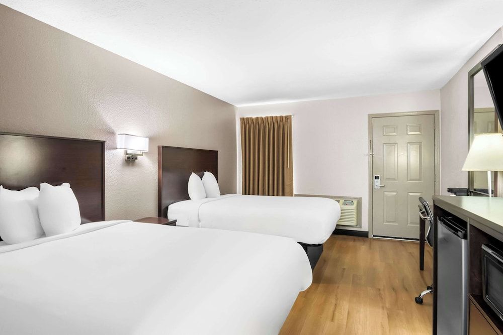 Standard Room, 2 Double Beds, Non Smoking