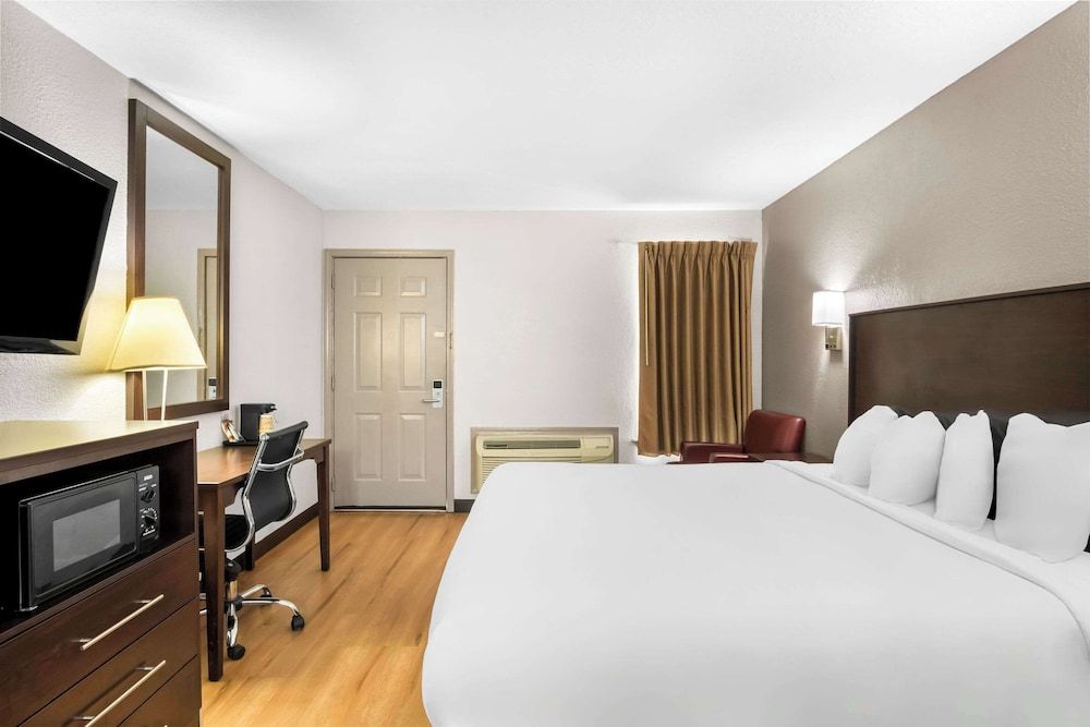 Room, 1 King Bed, Accessible, Non Smoking