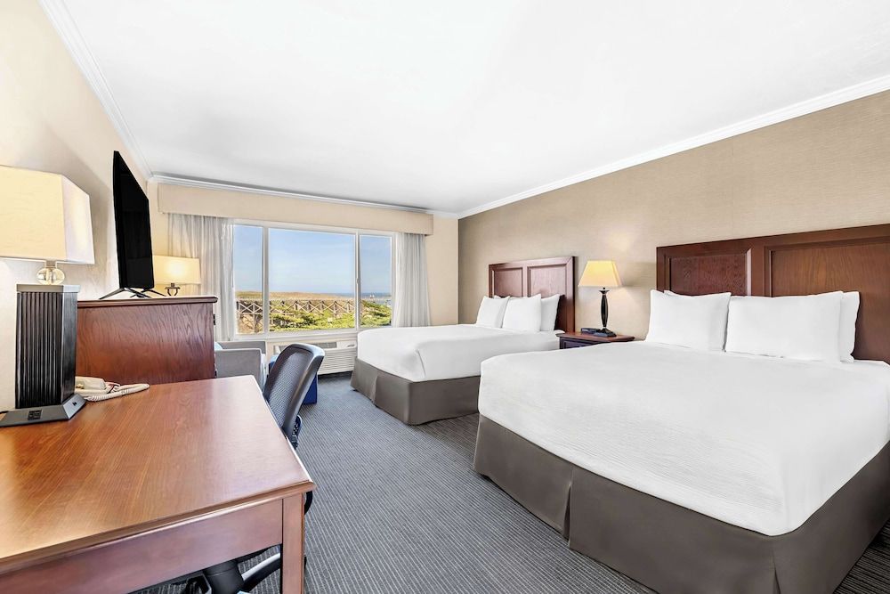 Standard Room, 2 Queen Beds, Accessible, Refrigerator