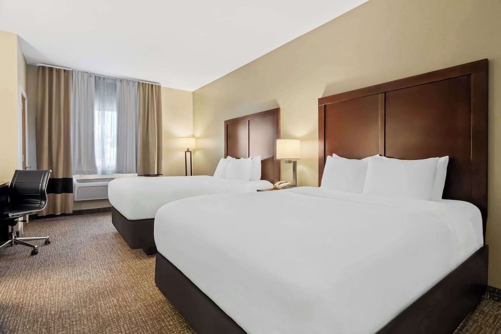 Room, 2 Queen Beds, Accessible, Non Smoking