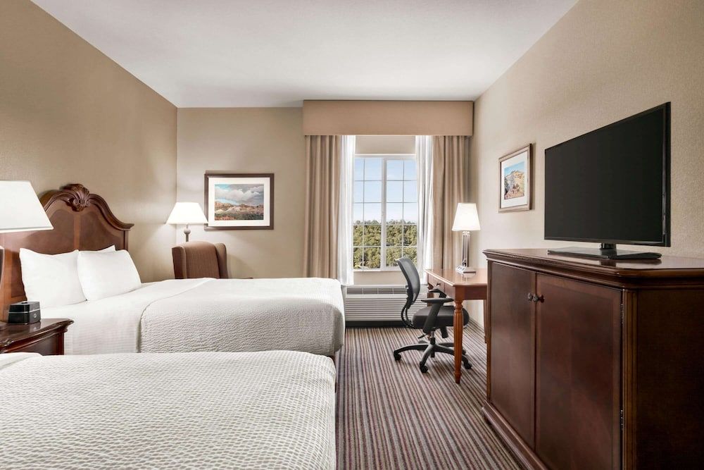 Deluxe Suite, 2 Queen Beds, Non Smoking