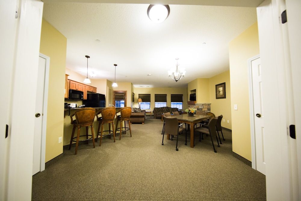 Bridges Bay Resort Superior Suite 3