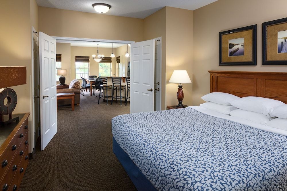 Bridges Bay Resort Superior Suite 2