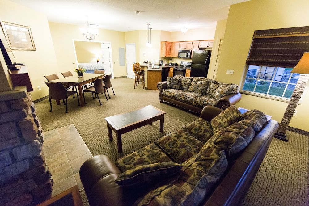 Bridges Bay Resort Superior Suite 7