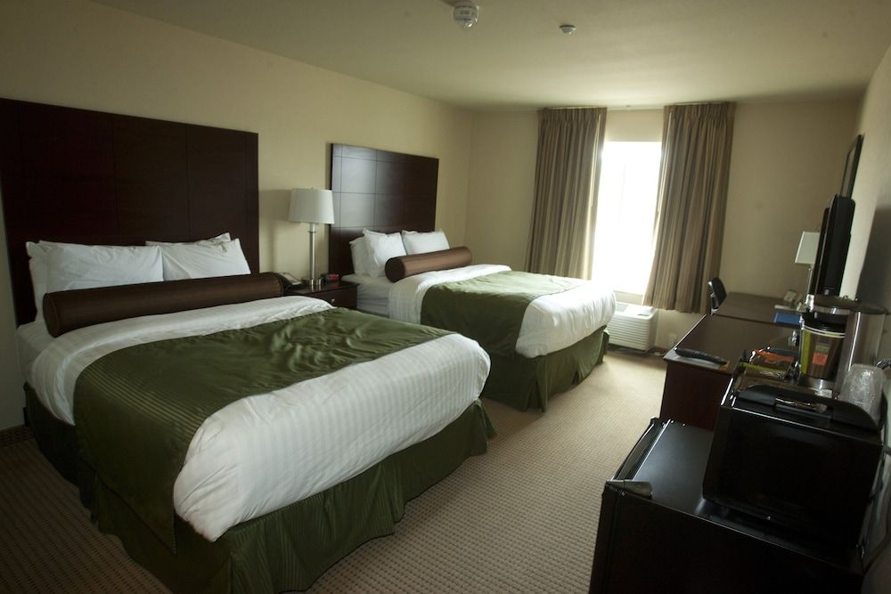 Cobblestone Inn & Suites - Langdon Room, 2 Queen Beds, Accessible Roll in Shower, Non Smoking