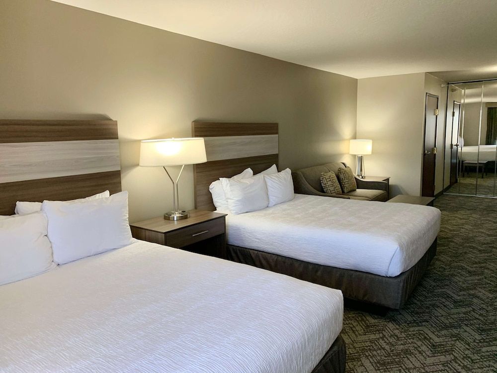 Best Western Plus Great Northern Inn Standard Room, 2 Queen Beds, Non Smoking 2