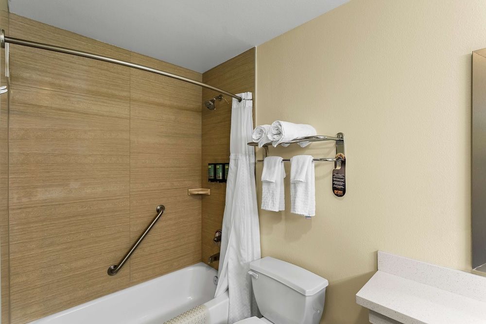 Standard Room, 2 Queen Beds, Non Smoking, Refrigerator & Microwave
