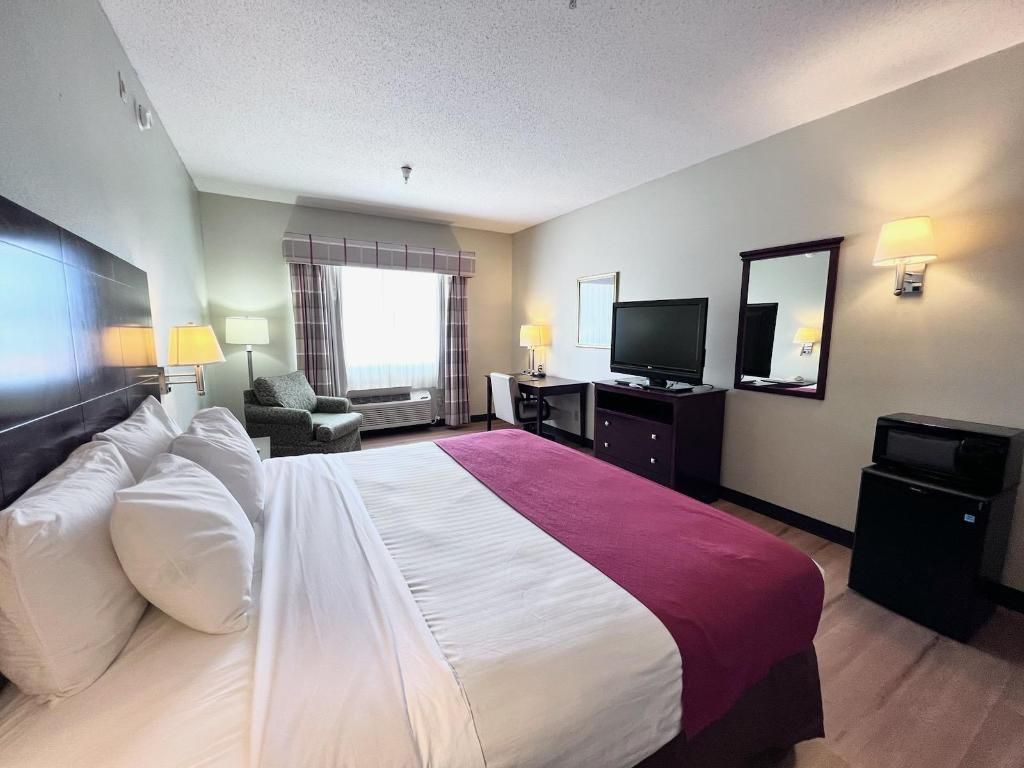Americas Best Value Inn Wiggins Accessible King Bed 3