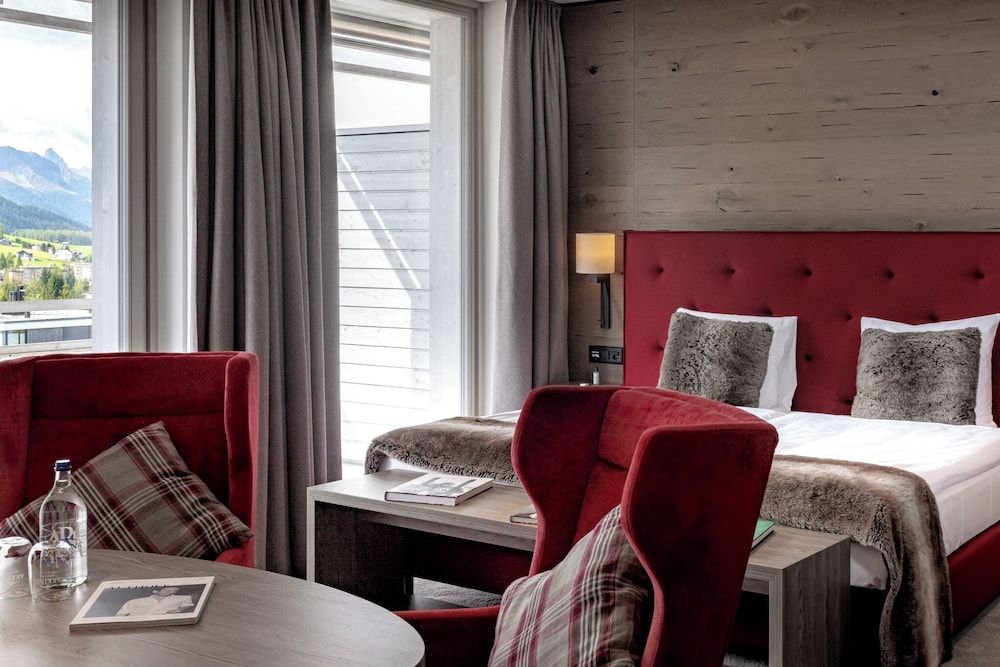 AMERON Davos Swiss Mountain Resort Junior Suite, Mountain View 11