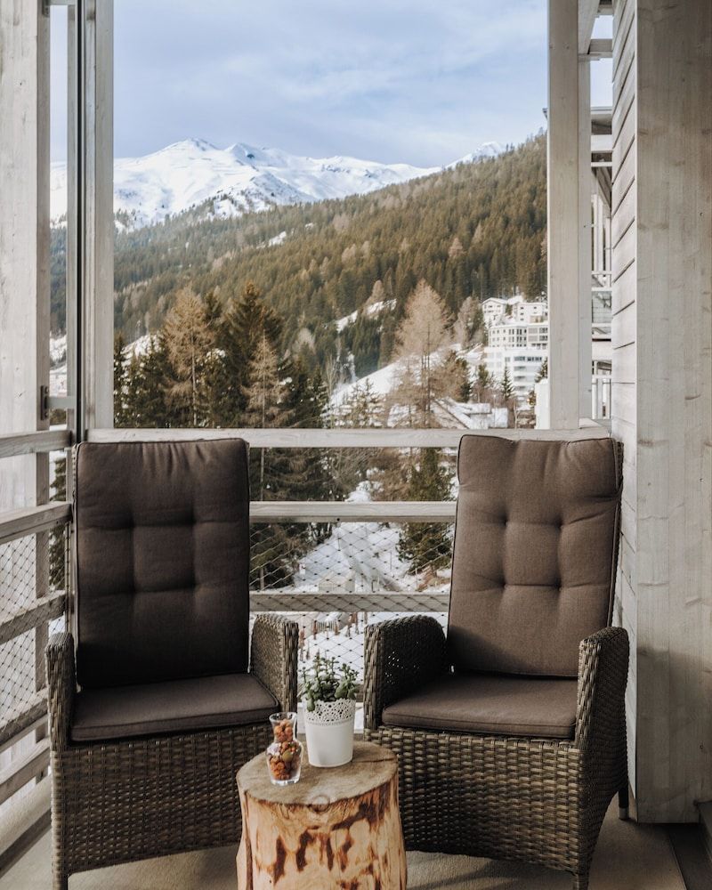 AMERON Davos Swiss Mountain Resort Premium Double Room, 2 Twin Beds, Mountain View 3
