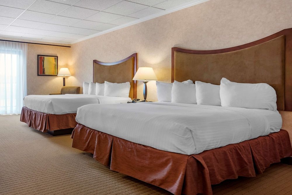 Standard Room, 2 Queen Beds, Accessible, Balcony