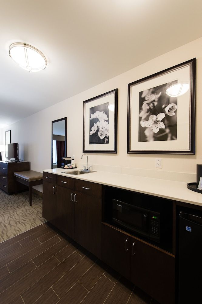Suite, 1 Bedroom, Mobility Accessible (Accessible Tub)
