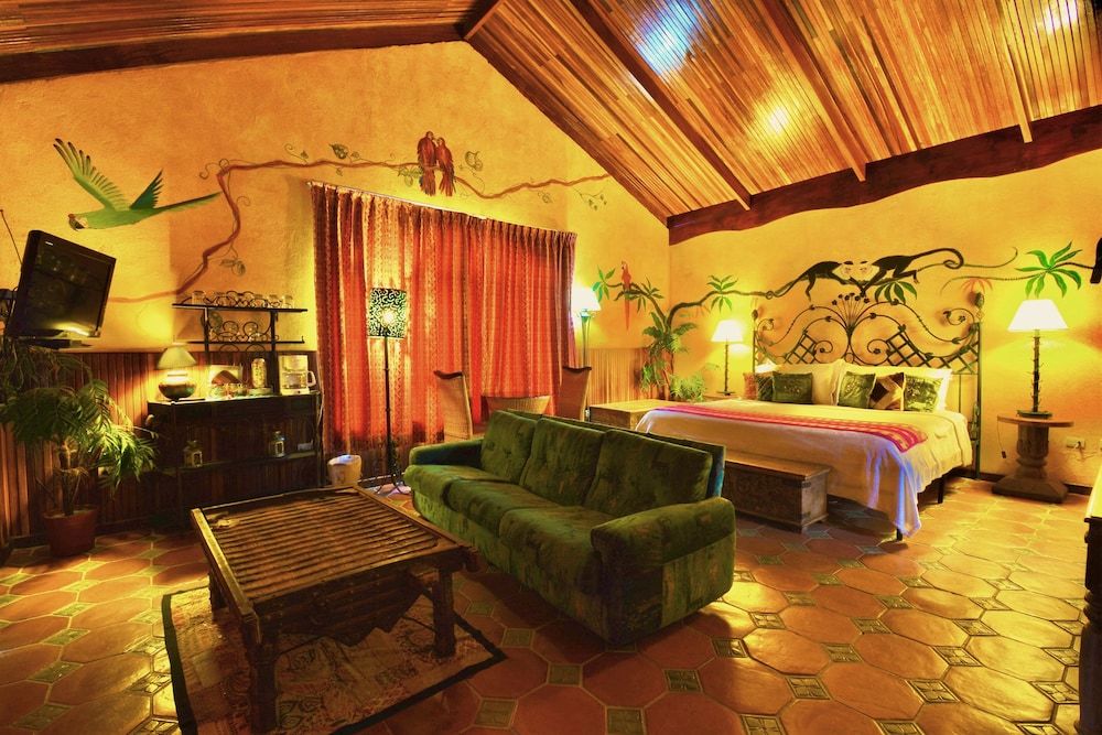 La Mansion Inn Arenal Villa, 2 Bedrooms, Refrigerator, Lake View (Queen Cottage)